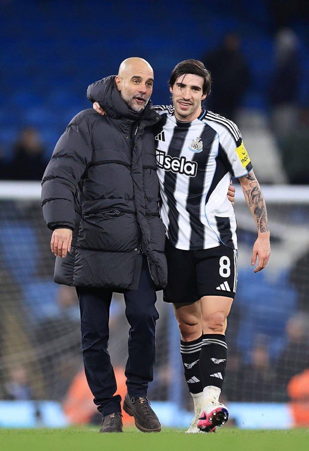 Blue Moon tweet media