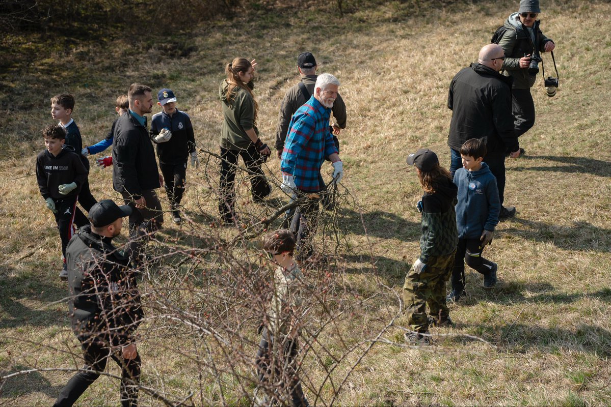 Petr Pavel tweet media