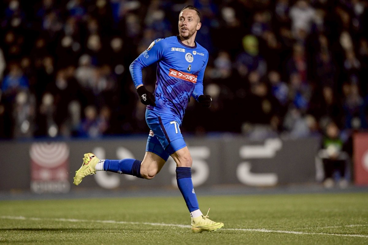 matheusleiria10's tweet photo. A mente focada é a arma mais poderosa para conquistar qualquer objetivo 💪
#ML70 #Abençoado #Gratidão ⚽️🙏🏻🫡🇯🇵 https://t.co/QDVNCpkv30