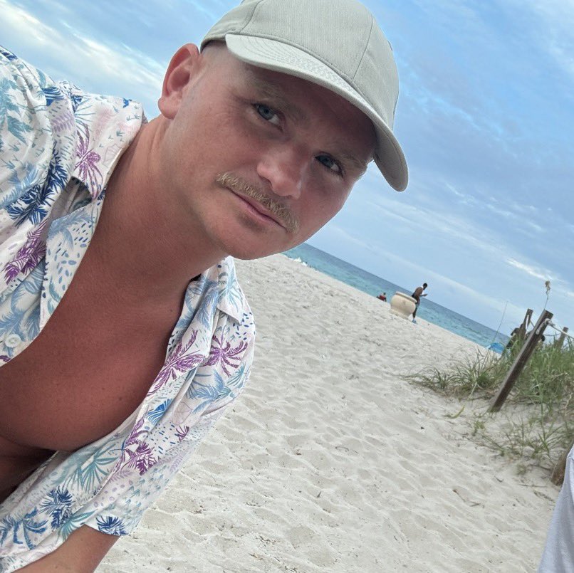 ScorpiOx tweet media