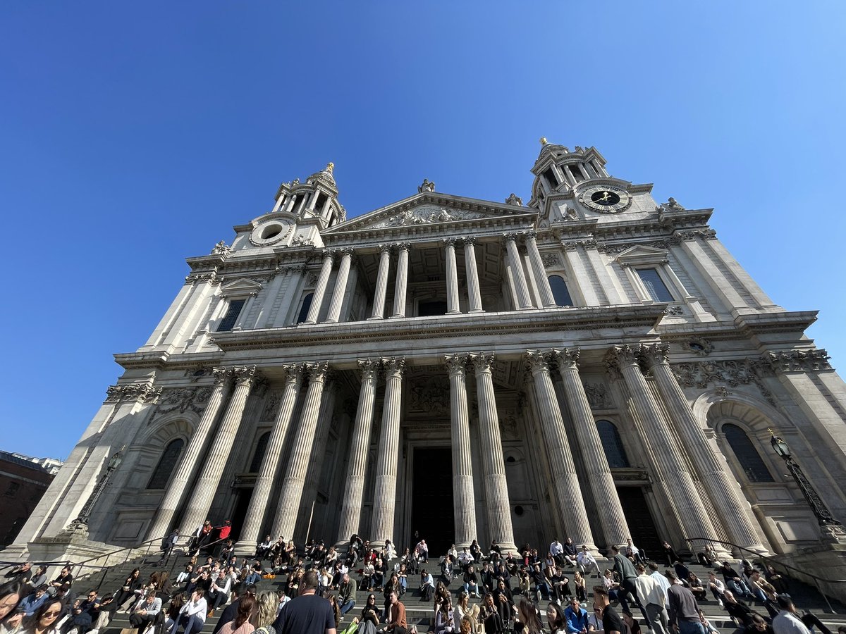 PLS EAL Dep. 💐🙋🏻‍♀️💙👩🏻‍🏫 tweet media