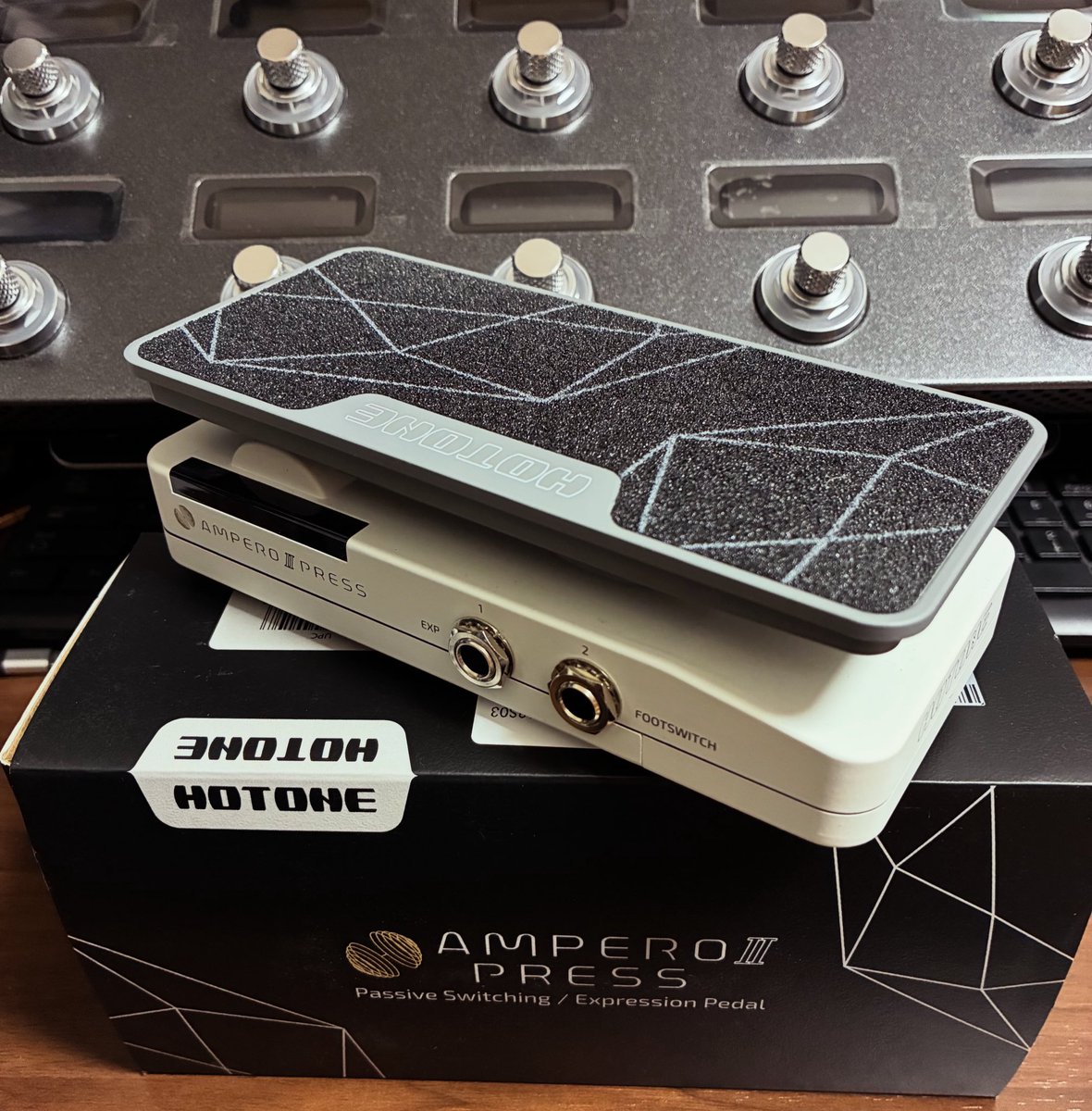 酉King【ギタリスト】 tweet media