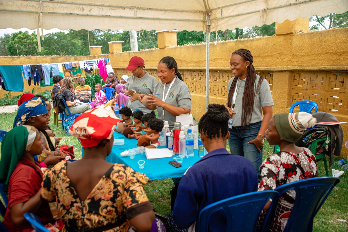 Operation Smile tweet media