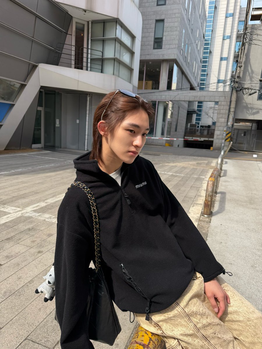 Kong.Jiro tweet media