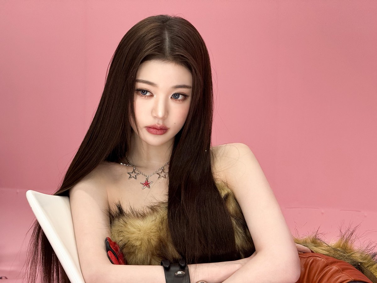 IVE OFFICIAL tweet media