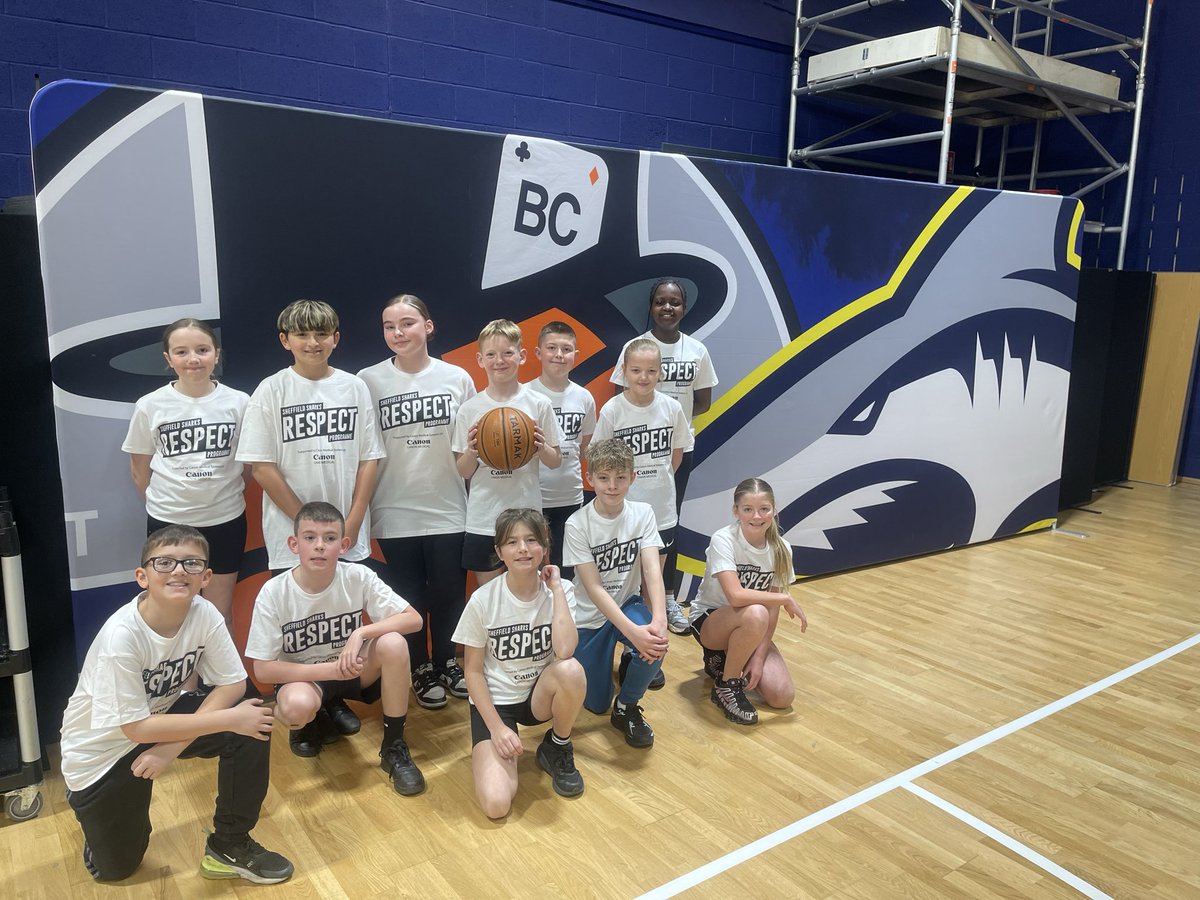 Year 6 ready for their Basketball Tournament. <a href="/SheffieldSharks/">B. Braun Sheffield Sharks</a>