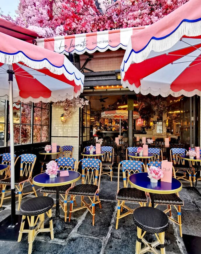 Vacation In Paris 🗼 tweet media