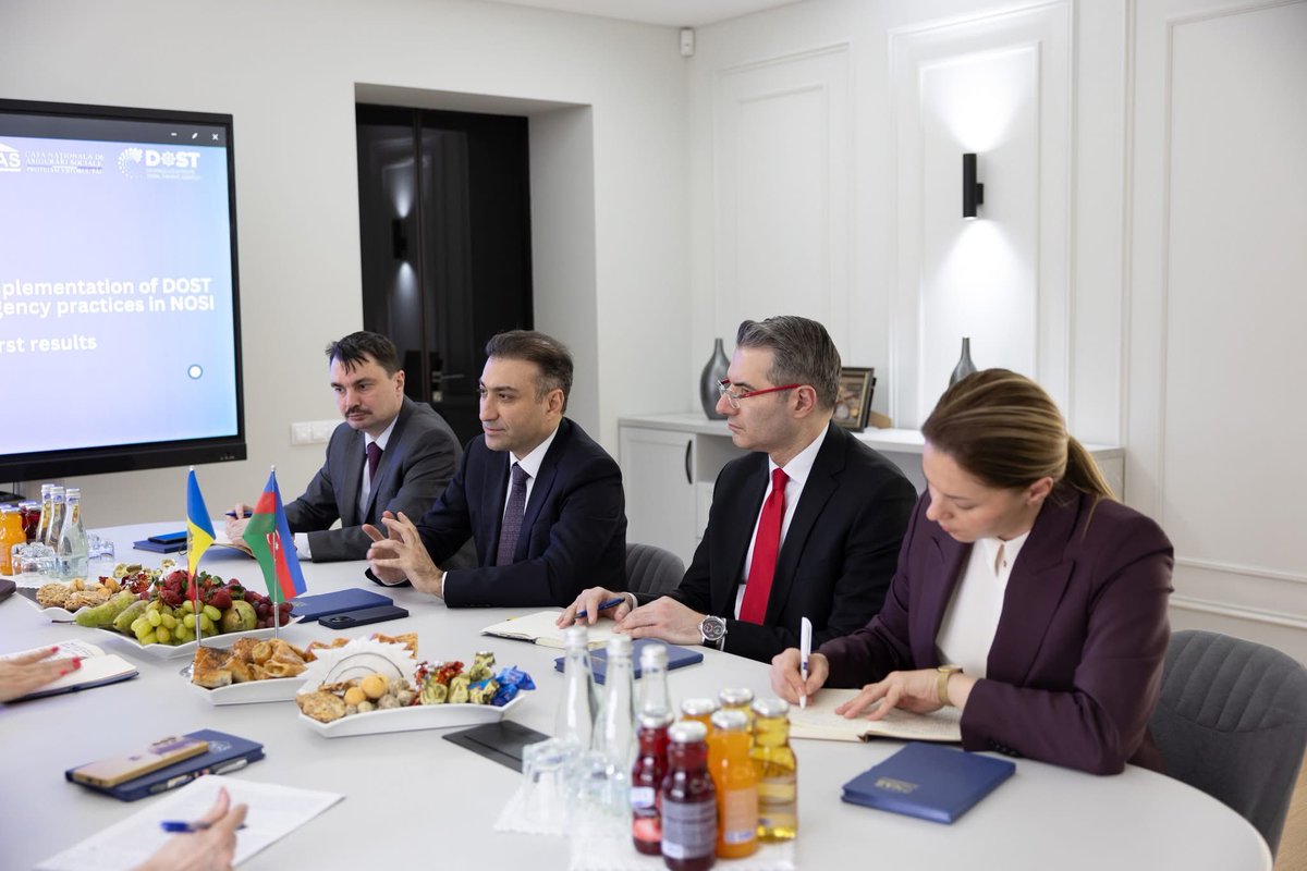 Nazir müavini Anar Bayramovun başçılıq etdiyi nümayəndə heyəti Moldovada keçirilən Avropa Sosial Hüquqlar üzrə Yüksək Səviyyəli Konfransda iştirak edib.

➡️ sosial.gov.az/az/media/xeber…

#ƏƏSMN