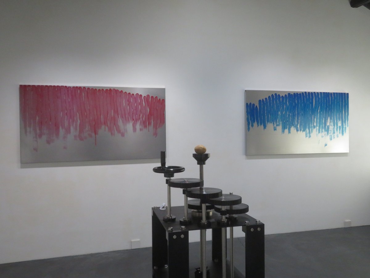 kobukitakafumi's tweet photo. +1art　「菊地 和晃　STUCK³　泥濘のキュビズム」　3/18(水)～3/28(土)　12:00～19:00、最終日～17:00　日月火休　無料　絵画、立体、映像　https://t.co/b2YusqF2Qh https://t.co/yzhkeCaa1s