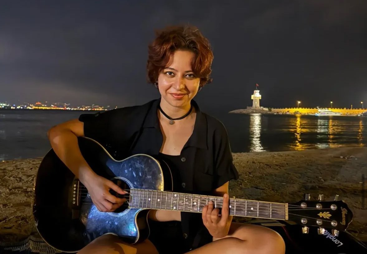 sadece Şiir tweet media