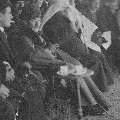 onur_1283's tweet photo. TBMM Reisi Mustafa Kemal Paşa, Ankara'da düzenlenen Nevruz kutlamalarında. https://t.co/005CP4JQSC