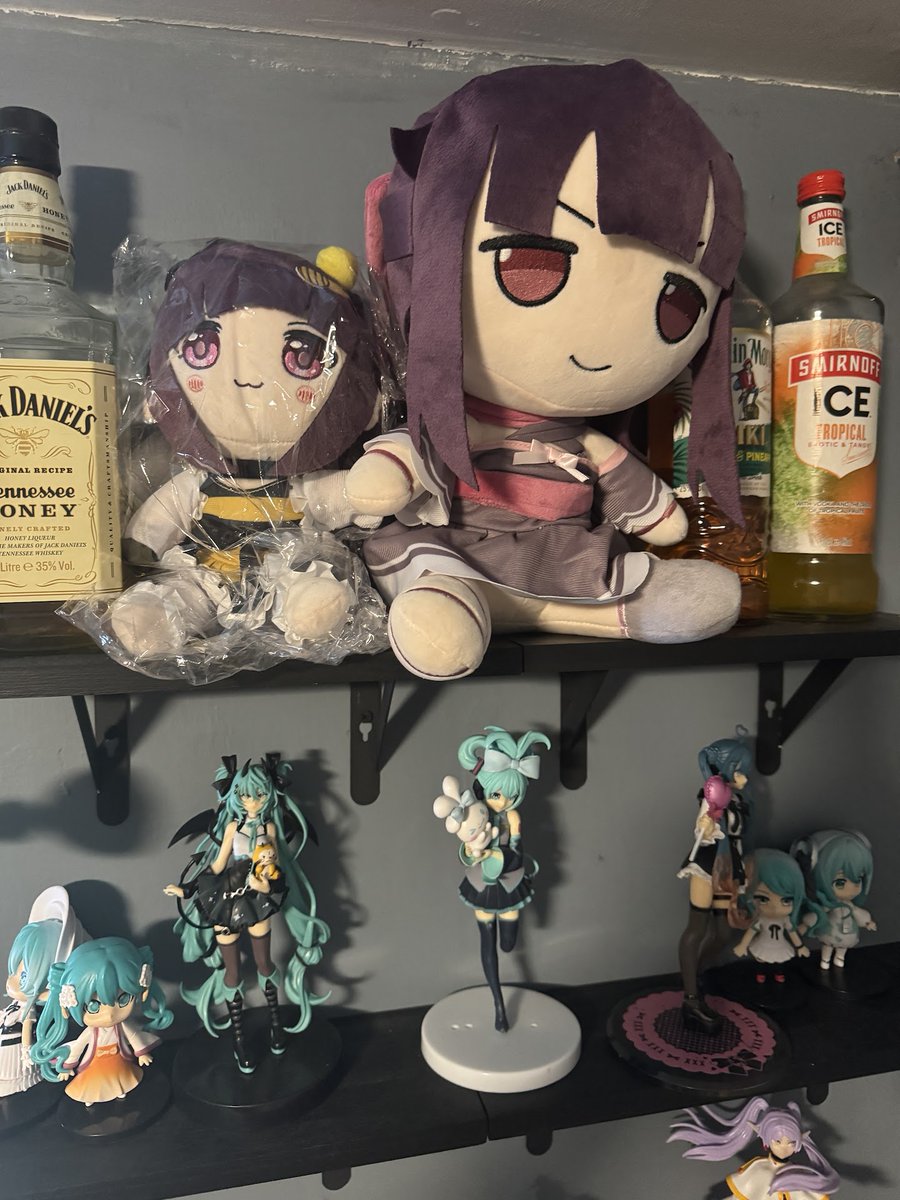 Snack1Falcon 🎀 🍫 🔪|| STRONGEST SCHIZO's HUSBAND tweet media