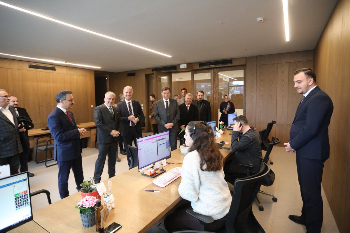 Bayramın huzuru, kardeşliği ve sevinciyle… ✨

📍 Protokol bayramlaşması
📍 Çözüm Merkezi
📍 Zabıta Müdürlüğü
📍 Emniyet Müdürlüğü ve Jandarma Komutanlığı
📍 Devlet Hastanesi

Programımızı gerçekleştirdik.

Ramazan Bayramı’nın tüm sevdiklerimize, ailemize ve ümmet-i Muhammed’e