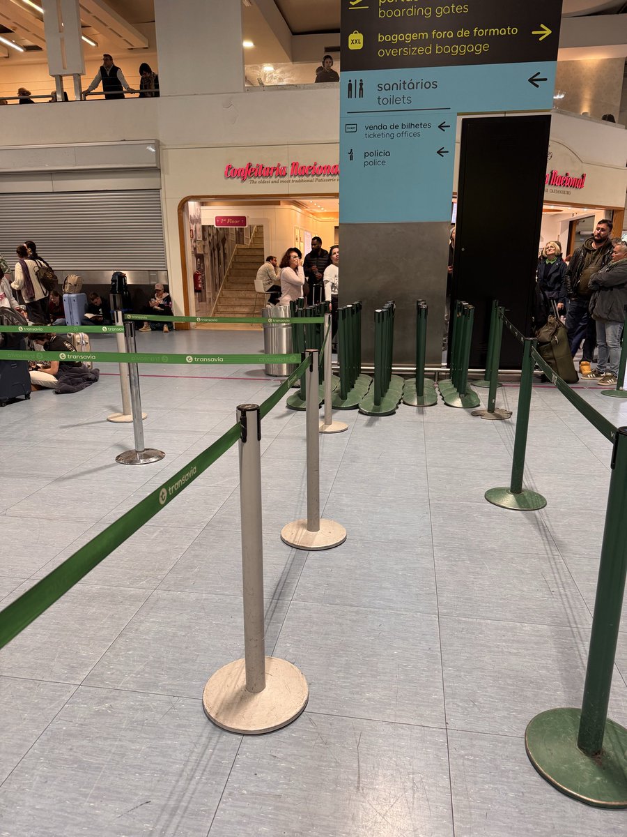 nronco's tweet photo. Do not bother to pay extra for FAST or Priority on @transaviaFR. They do not honor them at the airport. Check in agent totally useless. TO 7647. https://t.co/NzKiERKHO2