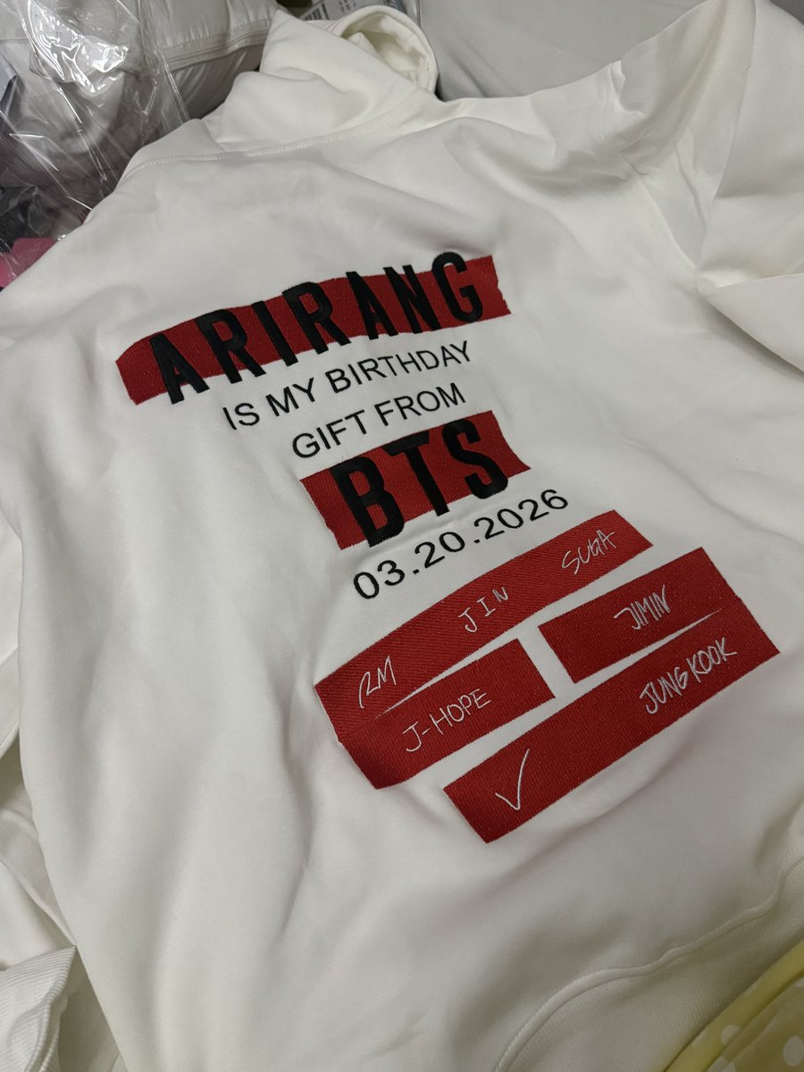 D⁷ ⊙⊝⊜ • ARIRANG Tour 🇰🇷🇯🇵🇧🇪🇬🇧🇩🇪🇫🇷 tweet media