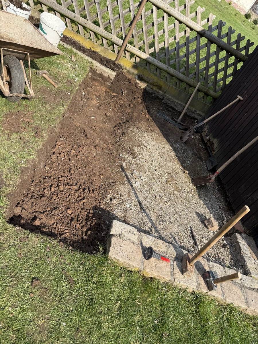 dobby/Floko/Leander tweet media