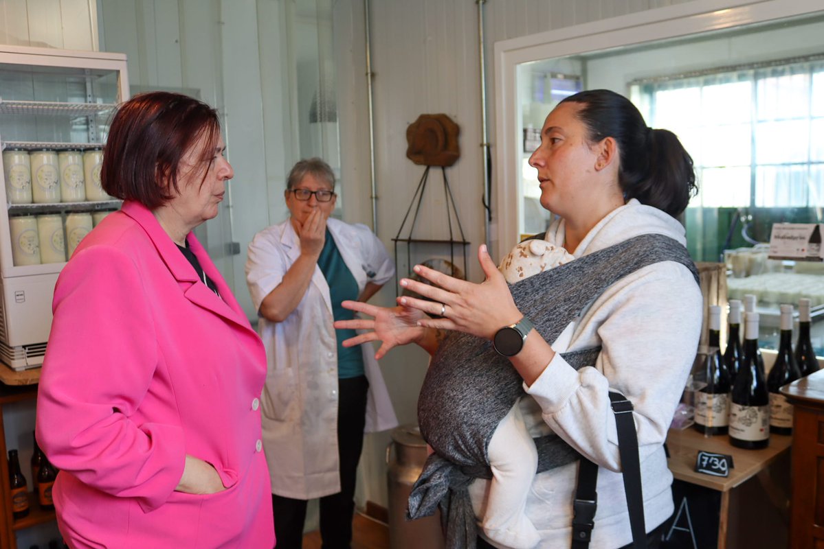 Begoña García Bernal tweet media