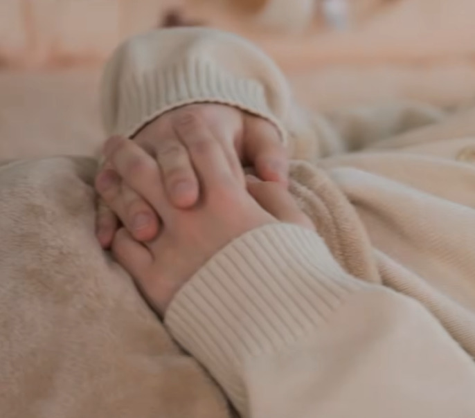 🌻 saff tweet media