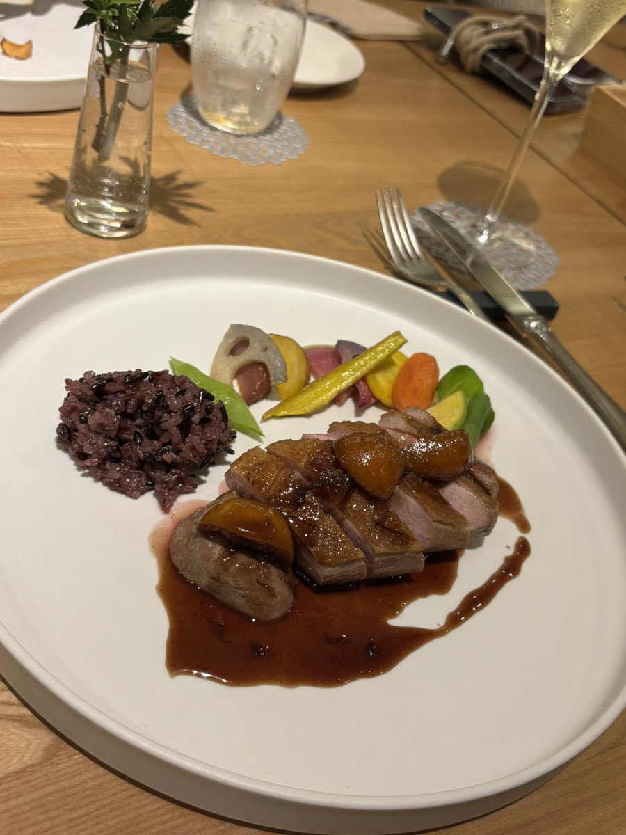 JUN@フレア tweet media