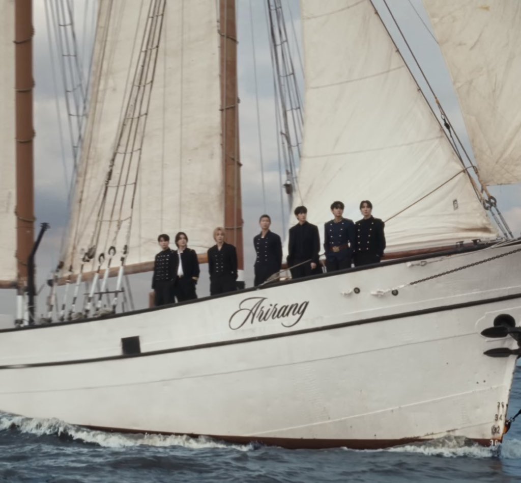 BTS Charts tweet media