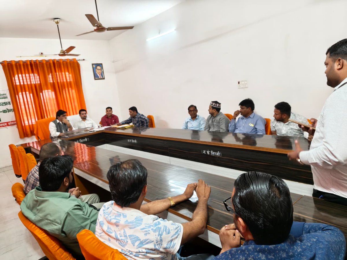 npsirsi's tweet photo. नगर पंचायत सिरसी, सम्भल के सभागार कक्ष में दिनांक 17-03-2026 को साप्ताहिक पैंठ बाजार एवं होर्डिंग/विज्ञापन ठेका नीलामी नियमानुसार सफलतापूर्वक सम्पन्न की गई।

#NagarPanchayatSirsi
#Sambhal #Auction
#PaithBazar
#advertisement https://t.co/epiHIDyHj8