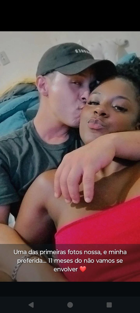 Babiliima2's tweet photo. Quase um ano com meu gatinho, o combinado era só se pegar, e estamos aí se pegando até hoje ❣️ https://t.co/YRnaeJcu7d