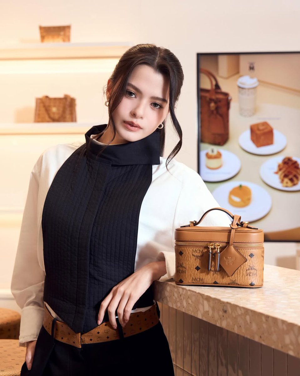 BECKY OFFICIAL tweet media