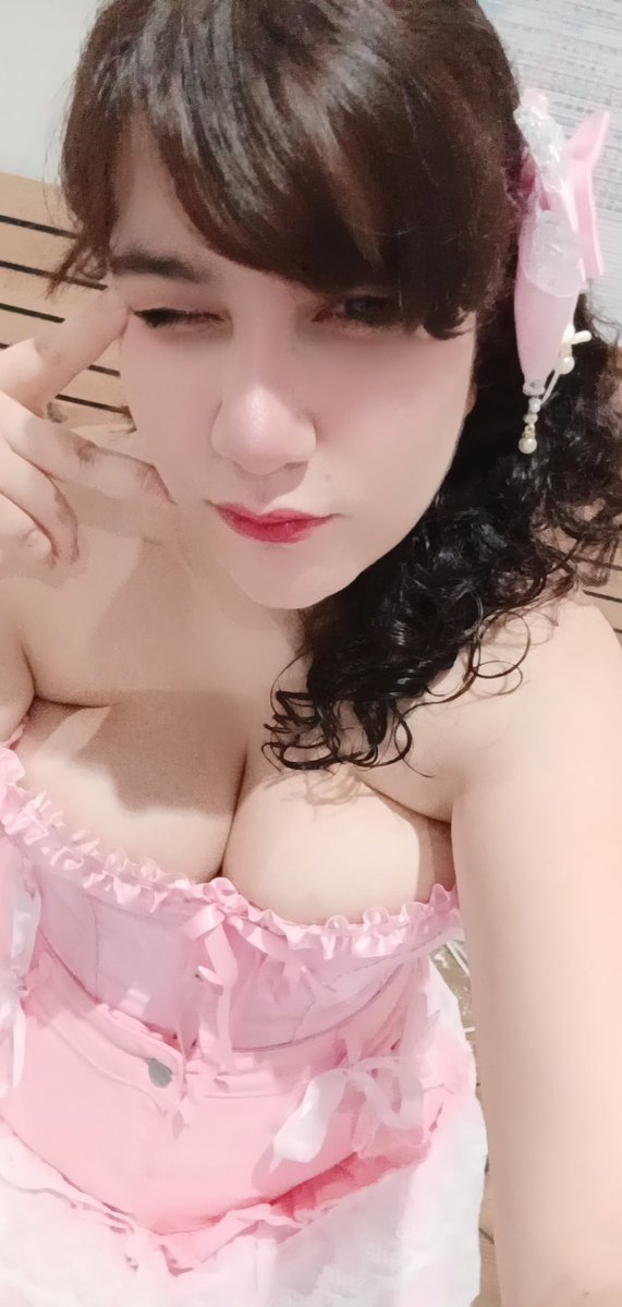 Beatto the golden witch 💛🇻🇪 tweet media