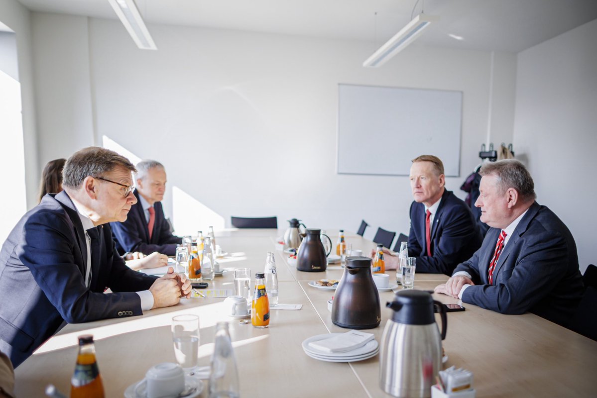 Johann Wadephul tweet media