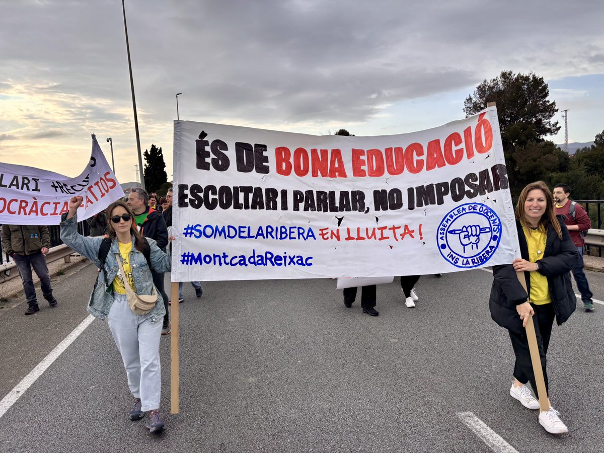 Comunitat Educativa #INSLaRibera tweet media