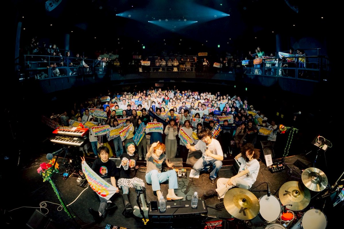 cnr_official's tweet photo. ツアーファイナル遊びに来てくれた全ての皆様ありがとうございました！
最高の盛り上がりでした👏👏👏

またハッピーの向こう側で会いましょう！！！

📸 @chiaki_f05 

#czechonorepublic15周年 
#czechonorepublic
#チェコノーリパブリック https://t.co/fJZtKcUcOR