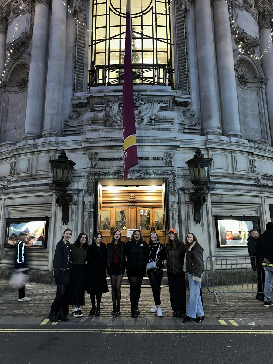 jasmine ✨ tweet media