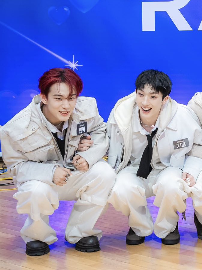 탁즁.zip tweet media