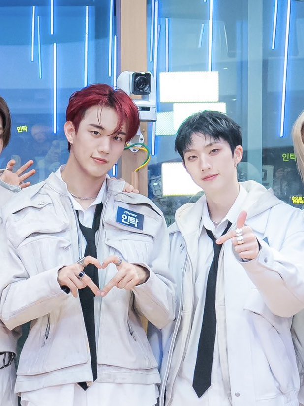 탁즁.zip tweet media