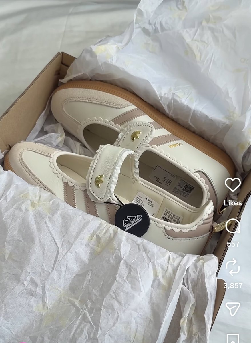 crazyoveryeol's tweet photo. @adidas will these be released in the us? https://t.co/vQpzafOPpd