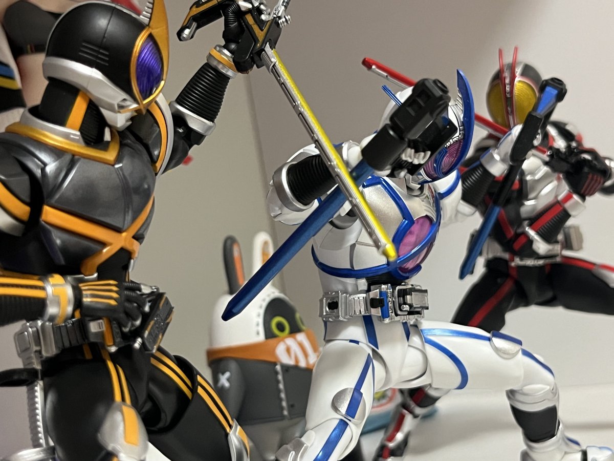 ごとう (@pink__sushi_) on Twitter photo 