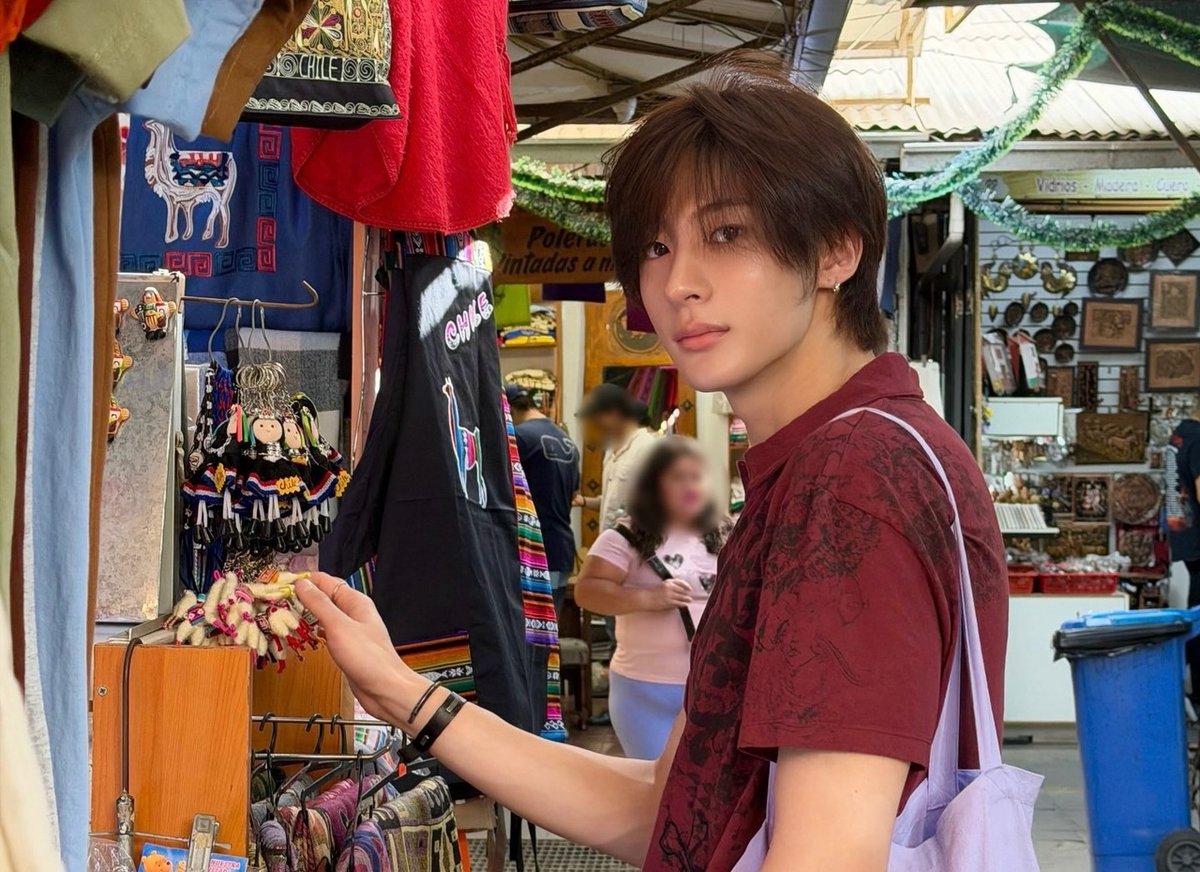 Base umum bisa follow @cornerfess tweet media