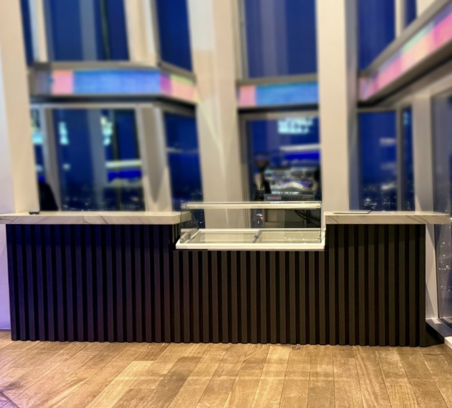 RhinoMobileBar's tweet photo. We can customize our mobile bars according to your needs and preferences to ensure the perfect service during your event! ✨
.
🔎Visit our website for more 👉🏻 https://t.co/VaXokQmxLZ
#bar #mobilebar #cocktails #bartender #drinks https://t.co/BYpZZt6eUg