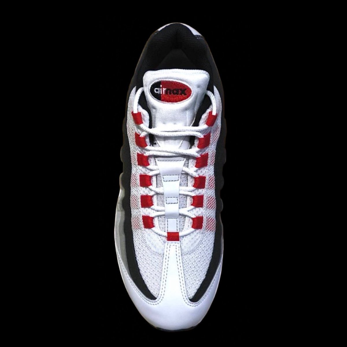 Alternate Sneakers tweet media