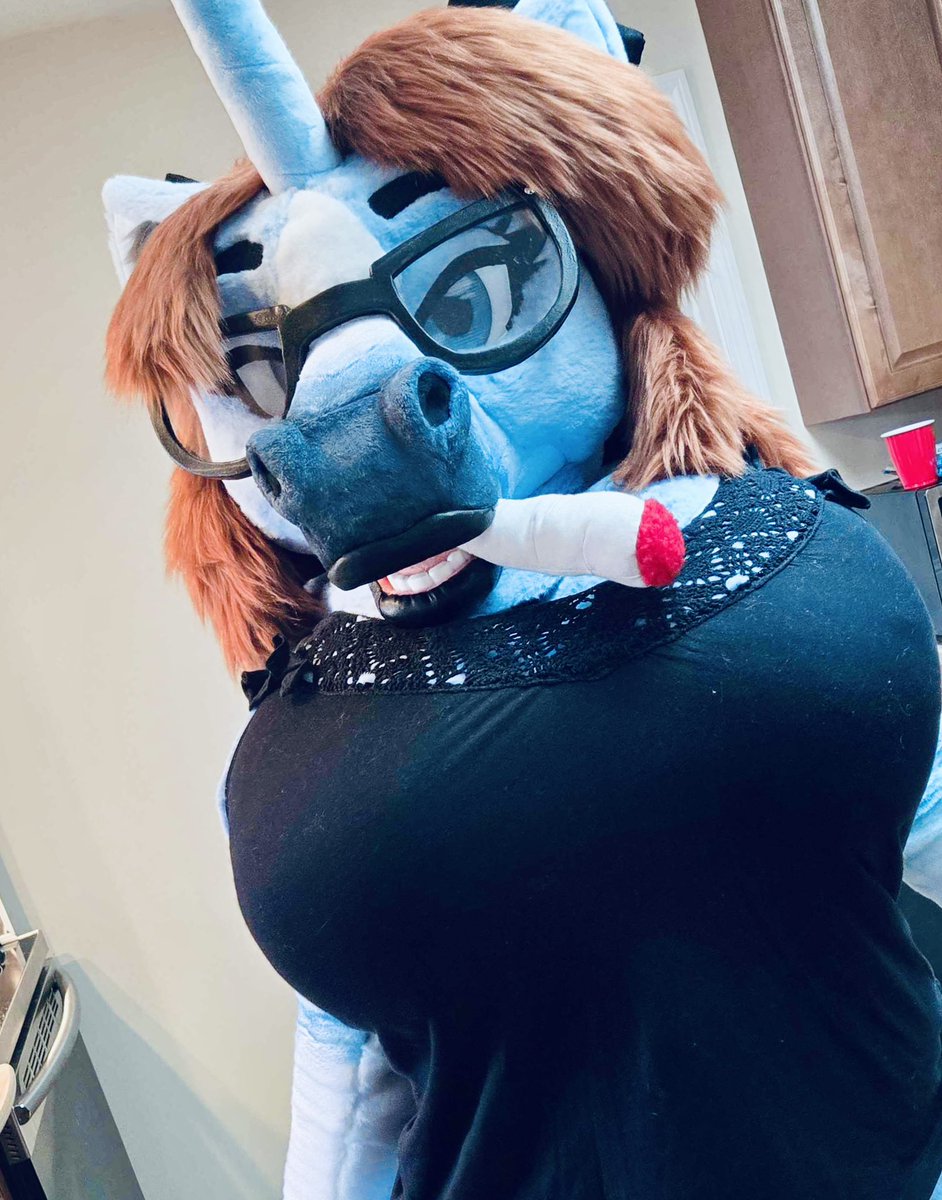 Raspberry Breeze The Unicorn 🔞 tweet media