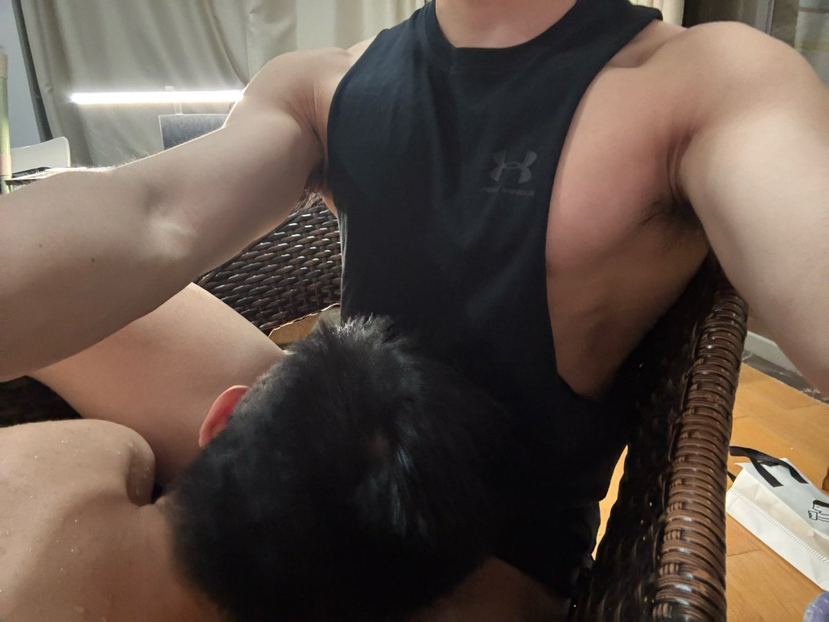 冰淇淋流泪 tweet media