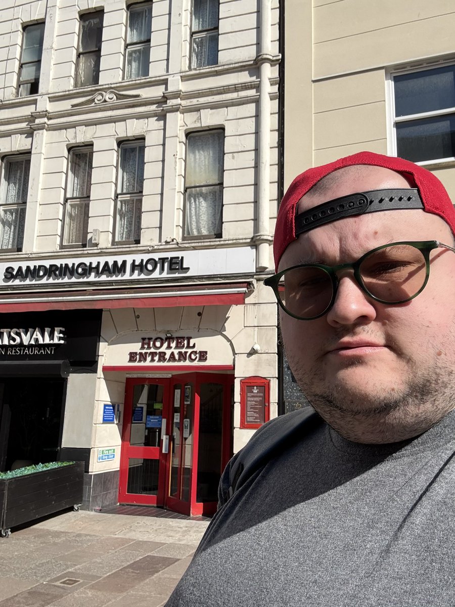 Doctor Who Positivity (Tom #IStandWithDavidTennant tweet media