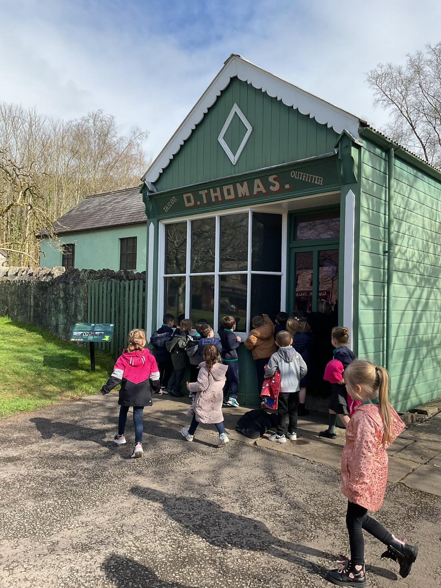 Penpych Community Primary School tweet media