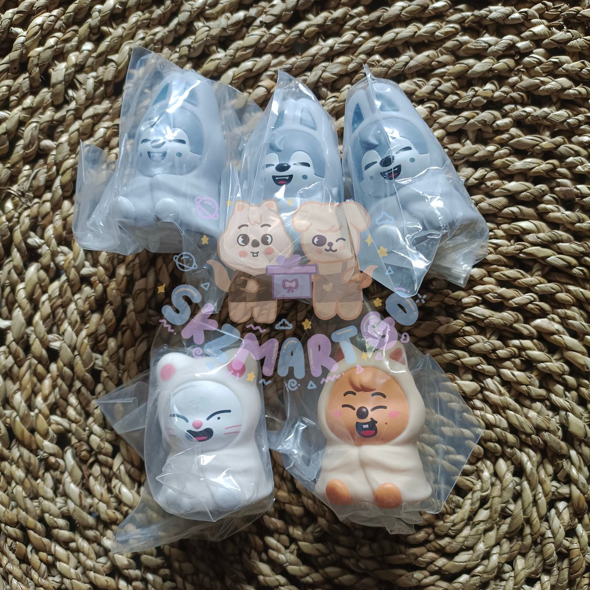 skzmart's tweet photo. late update #SKZMART_arrived
personal orders do it album &amp; skzoo gacha jp https://t.co/3RrVZWZZJZ