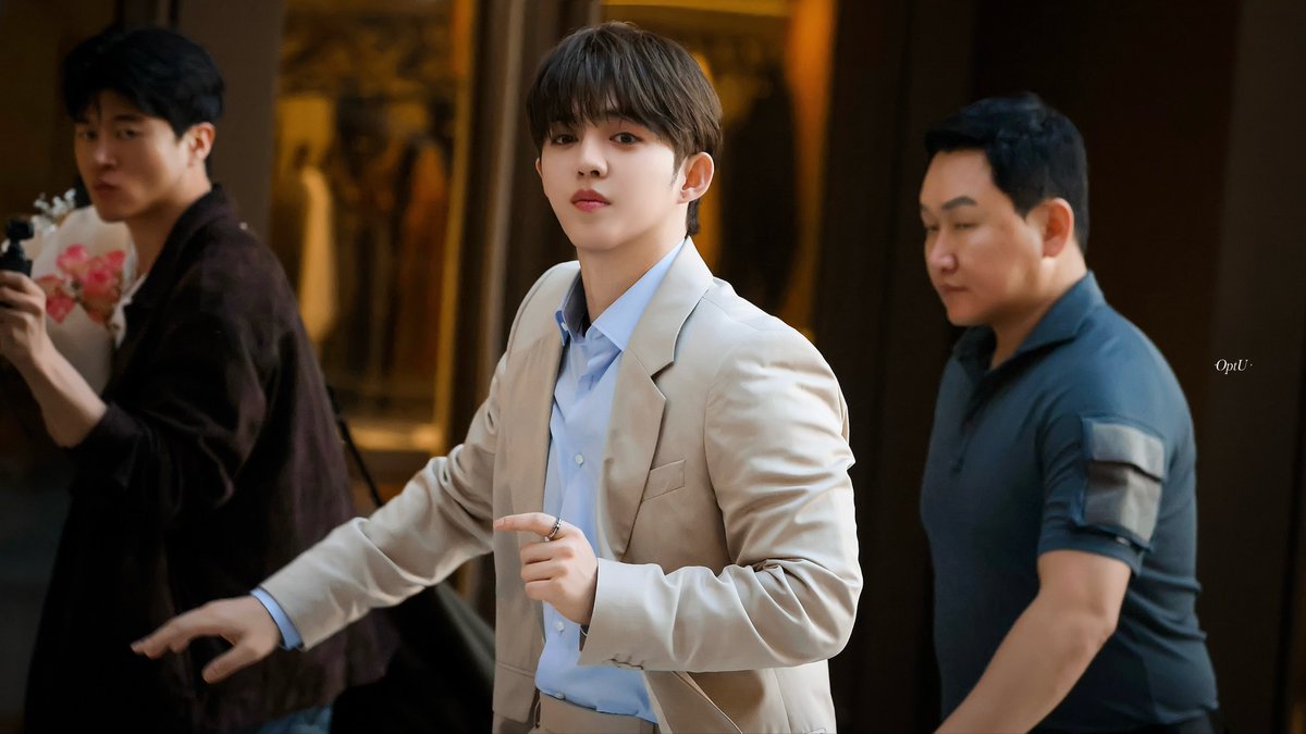 ·OptU·Scoups· tweet media