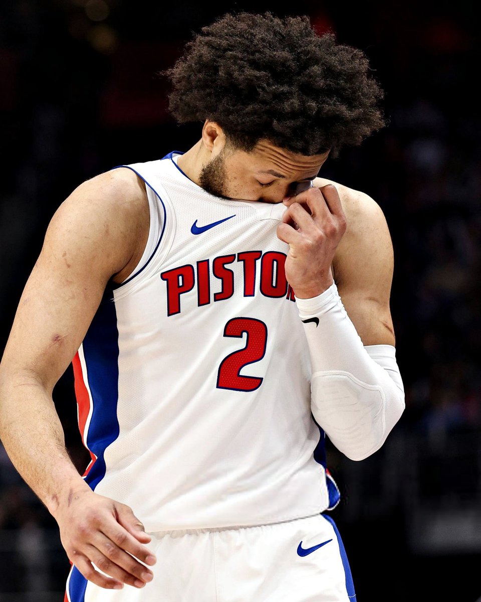 B24 Dunk tweet media