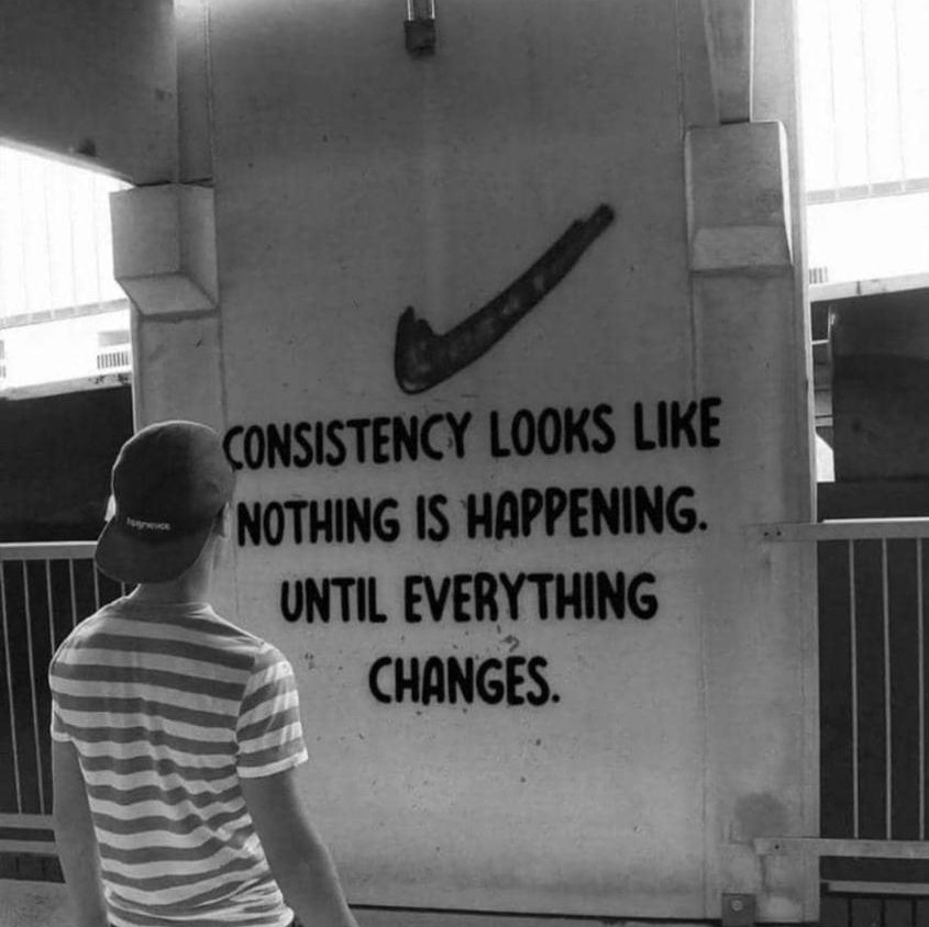 $implyMichell€ tweet media