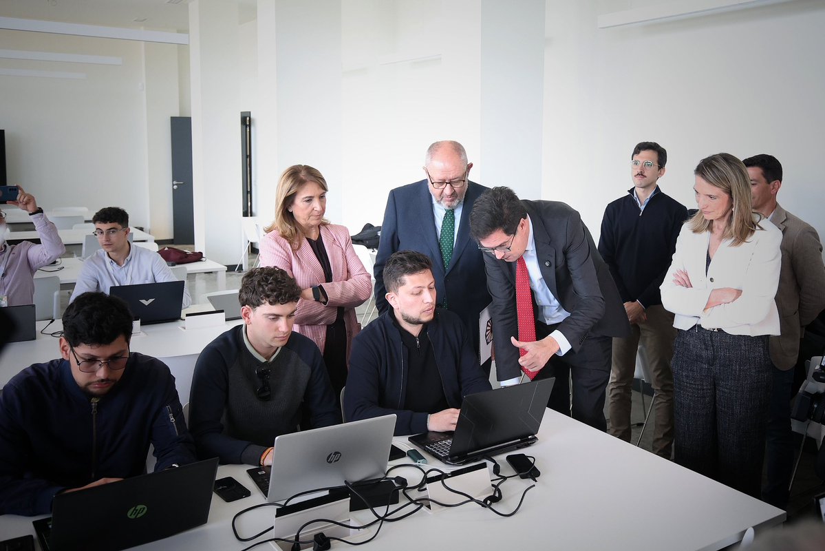 Oscar López Agueda tweet media