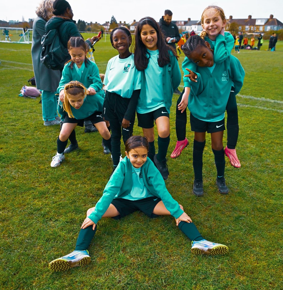 Mossbourne Riverside tweet media