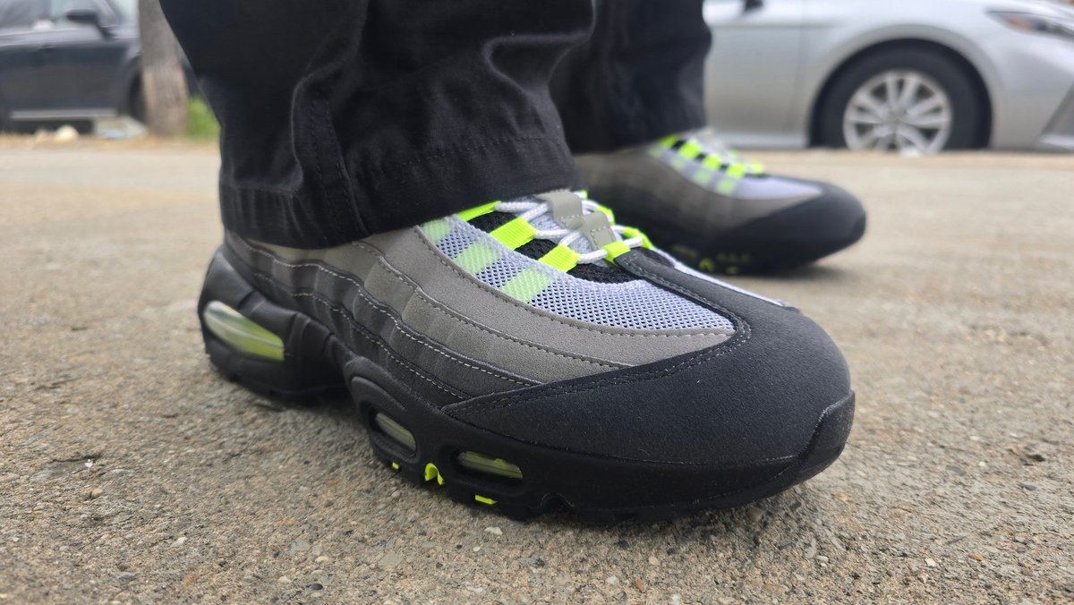 whydavid tweet media